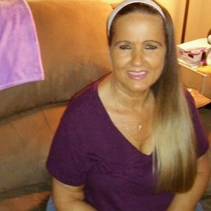 Meet your Posher, Debra